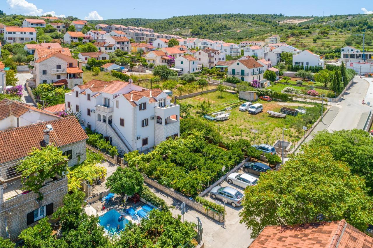 Villa Dinka Sutivan Exterior photo